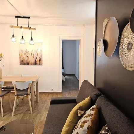 At Stlazarre Opera Haussman Apartmán *