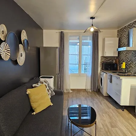 At Stlazarre Opera Haussman Appartement