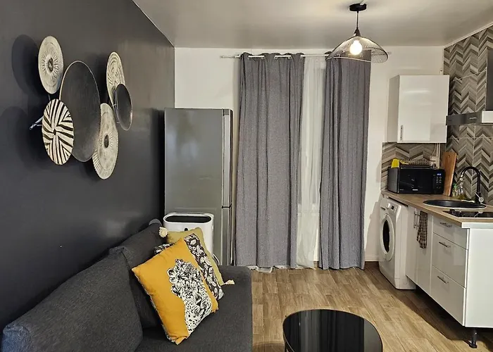 アパート At Stlazarre Opera Haussman *