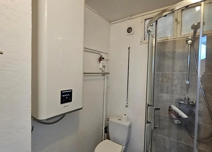 At Stlazarre Opera Haussman パリ